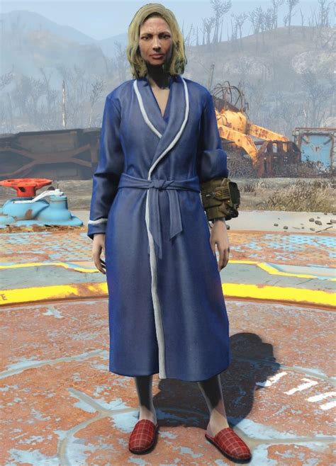 fallout 4 bathrobe